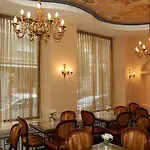 Zeus Essence Venezia Βουκουρέστι