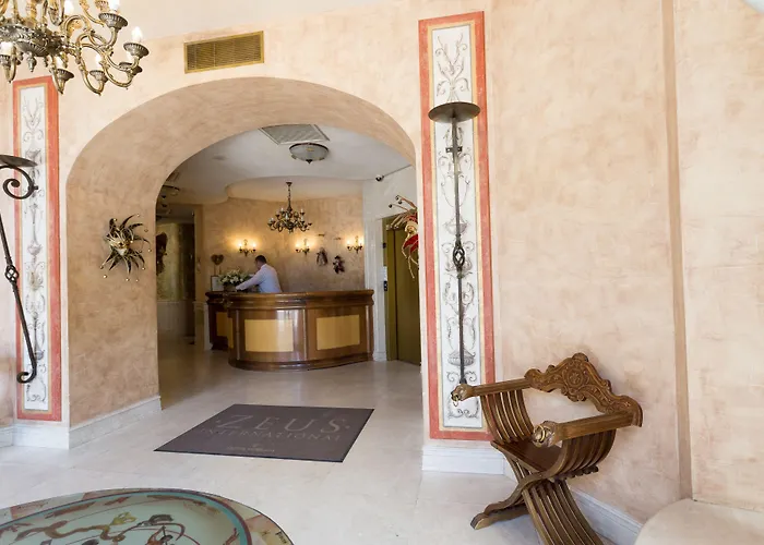 Hotel Zeus Essence Venezia 3*