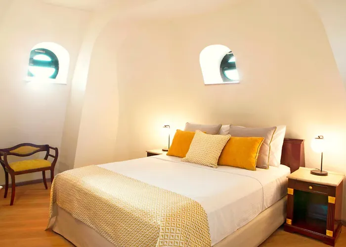 Zeus Essence Venezia Bucareste