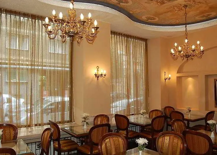 Zeus Essence Venezia Bucareste