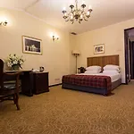 Zeus Essence Venezia Hotell 3*