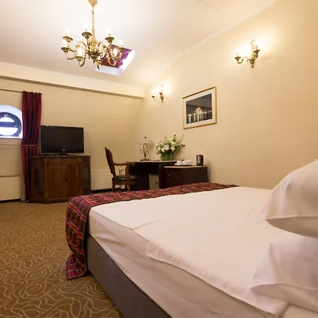 Zeus Essence Venezia 호텔 부쿠레슈티