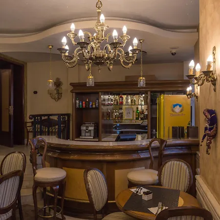 Zeus Essence Venezia 호텔 부쿠레슈티