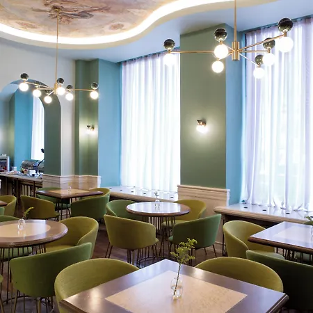 Zeus Essence Venezia Hotel 3*