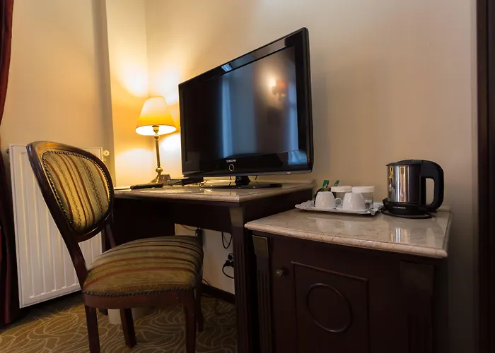 Zeus Essence Venezia Βουκουρέστι