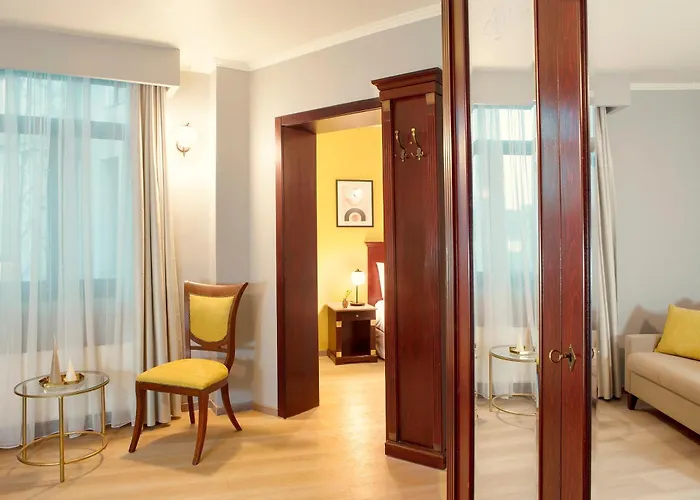 Zeus Essence Venezia Szálloda Bukarest