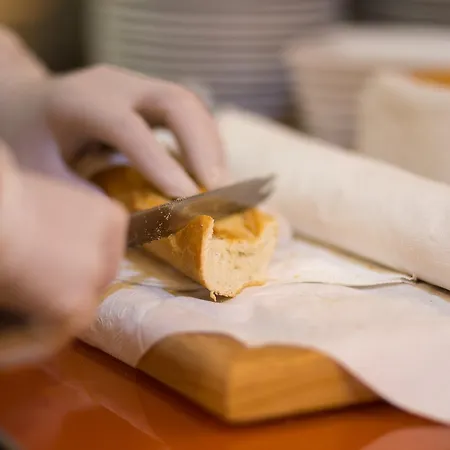 Zeus Essence Venezia فندق